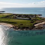 Hotel Les Maisons De Tatihou Saint-Vaast-la-Hougue